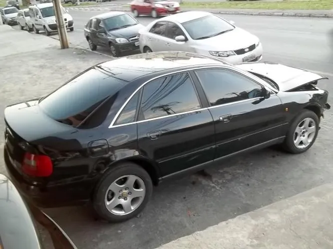 Sucata Audi A4 2.8 V6 Automático 1999 Para Retirada De Peças