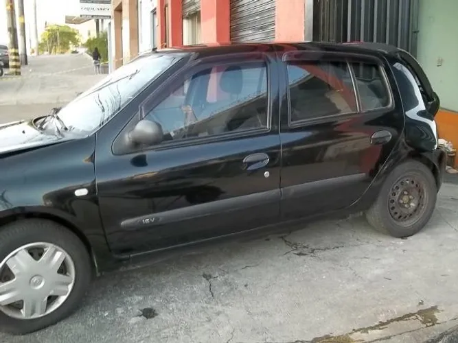 Sucata Renault Clio 2011 1.0 16v Para Retirada De Peças