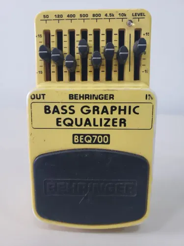 Pedal para Contrabaixo com Equalizador Multi-efeito (aceito trocas)