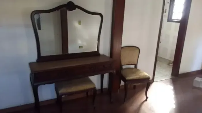 Penteadeira Estilo Chipandelle Antiga Com Banco E Cadeira