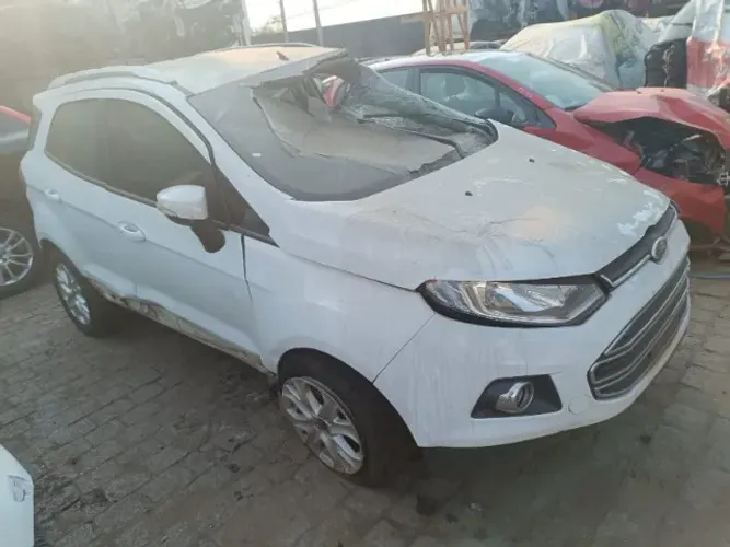 Temos peças para essa sucata! Ford Ecosport Titanium 2.0 Ano 2013/2014