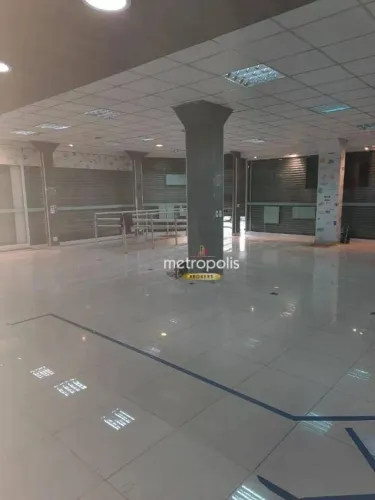 Salão para alugar, 230 m² por R$ 29.801,00/mês - Pinheiros - São Paulo/SP