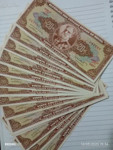 Segunda estampa Moedas antigas de 20 cruzeiros do Brasil