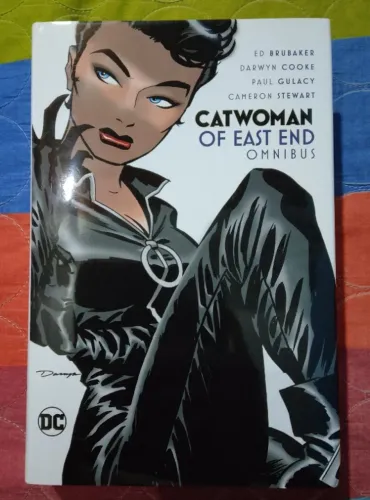 HQ - DC Omnibus - Catwoman of East End