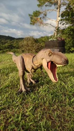 Dinossauro T-Rex Rexy Jurassic World - Figura de Ação da Mattel 