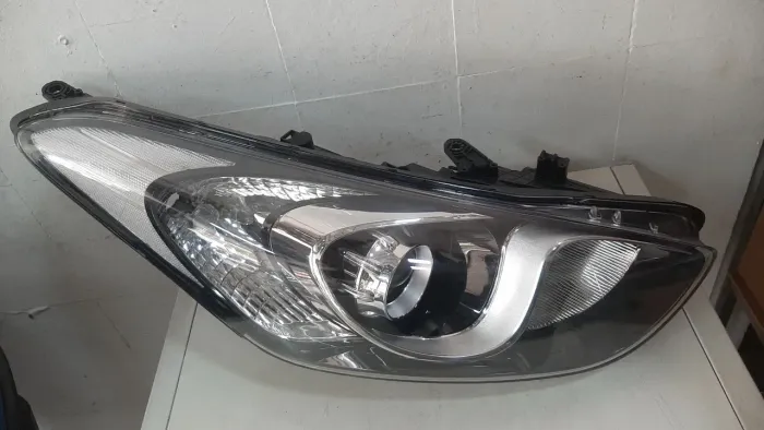 Farol i30 2017 a 2020 original usado direito