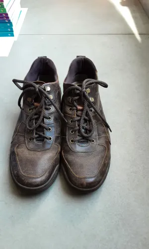 Bota cano médio democrata usada 3 vezes