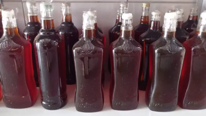 Mel de abelha italiana 1L puro e natural