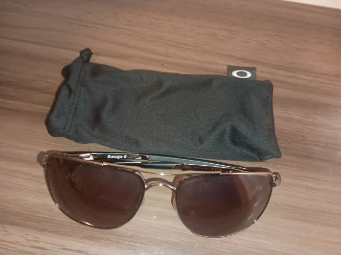 OCULOS OAKLEY GAUGE 8 LENTE POLARIZADO