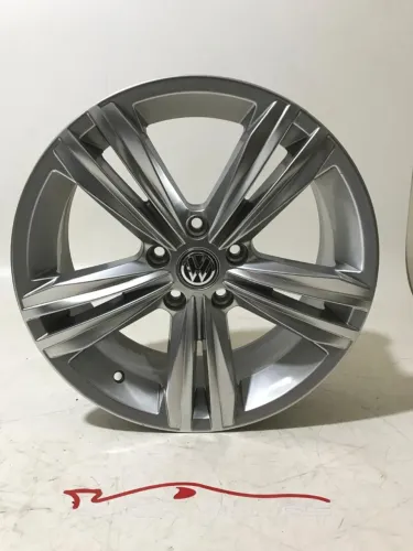Rodas aro 17 Tiguan R-Line 5x112 Jetta Golf KR Hiper Prata S18