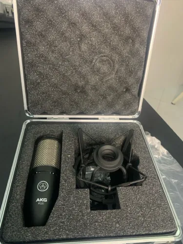 Microfone Condensador AKG P220