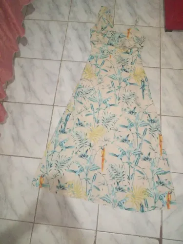 Vestido Longo Tropical com Estampa de Araras