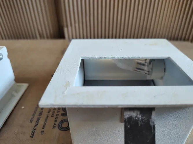Refletor para iluminação externa e interno 