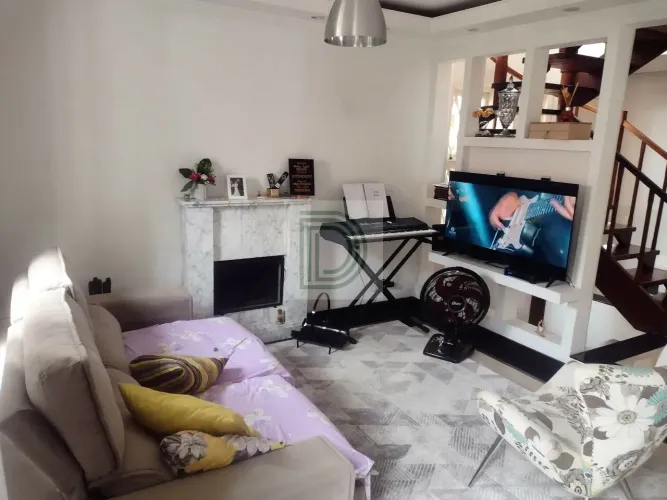 Casa Em Condomínio Fechado na Granja Viana.