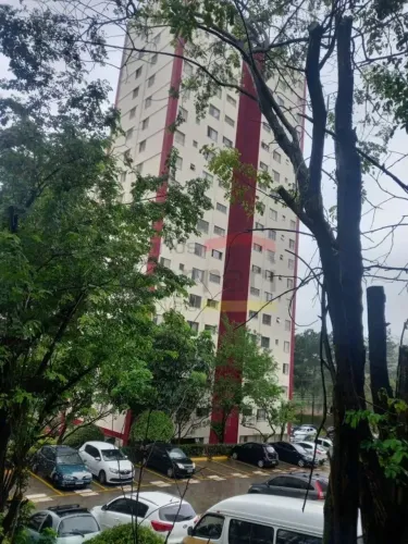 Pedra Branca com 2 Quartos e Vaga !