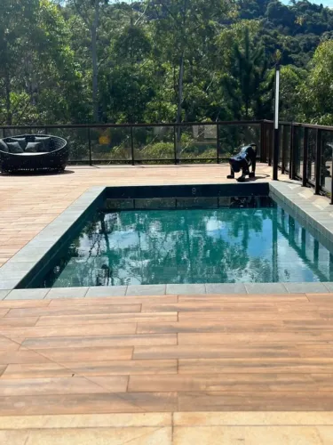 Vendo Casa Alto Padrão - Condomínio Fechado, em Funilândia, MG