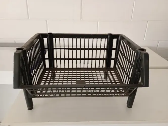 Cesto plástico telado empilhável 13 pçs