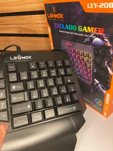 Teclado Gamer de uma Mão RGB Ley-2083 Lehmox