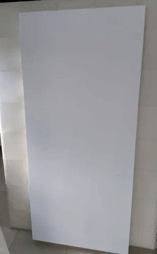 Tampo retangular de madeira 1,60cmx72cm. 