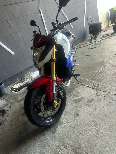 CB1000R ano 2013
