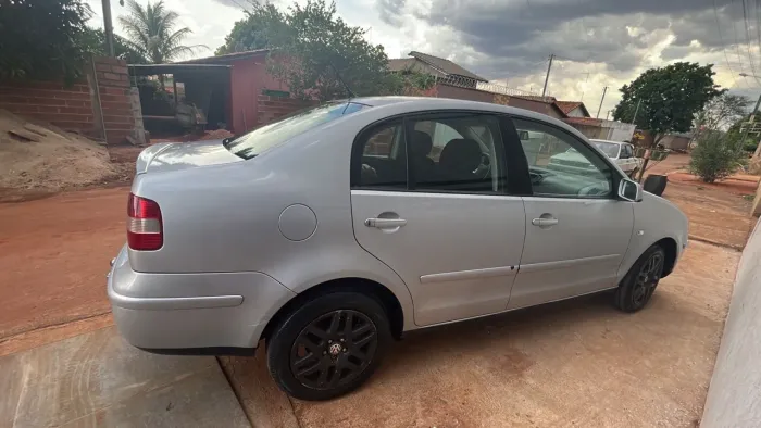 Volkswagen Polo Sedan 1.6 MI Total Flex 8V 4P 2006