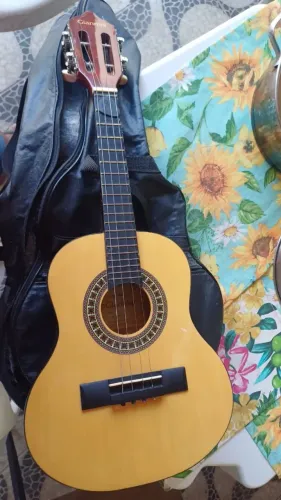 Cavaquinho Giannini modelo GCSX15 N