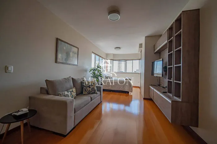 APARTAMENTO À VENDA NO CENTRO DE GRAMADO!