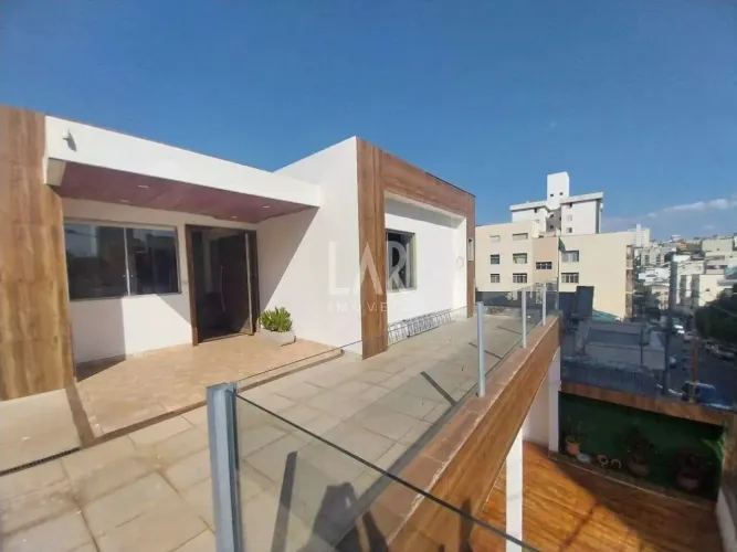 Casa à venda, 4 quartos, 2 suítes, 1 vaga, Horto - Belo Horizonte/MG