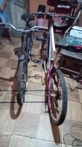 Suporte para bicicletas em aço