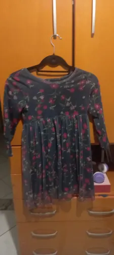 Vestidos menina tam. 10