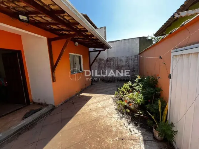 Casa em Condomínio : / Residencial / Samburá (Tamoios)