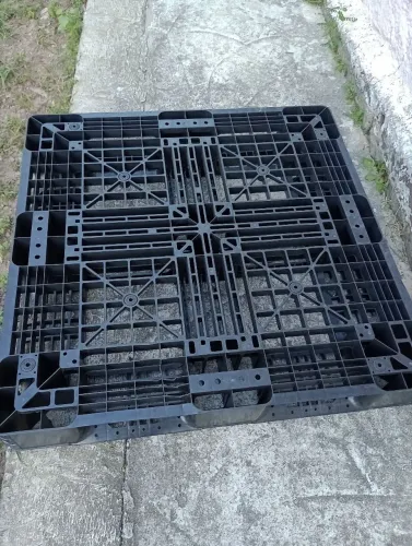 Pallet 110×110 de plástico