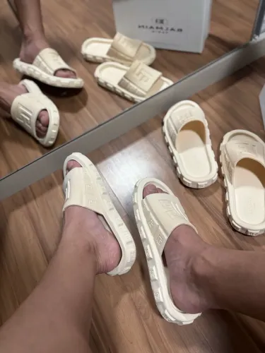 Chinelo slide balmain