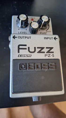 Pedal Fuzz Boss FZ-5 COSM