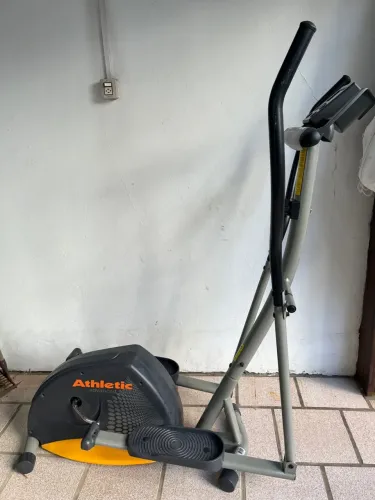Elíptico Athletic Advanced 330E