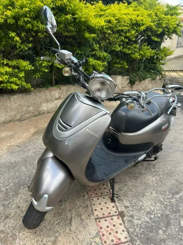 Motorino Scooter Vespa 150cc