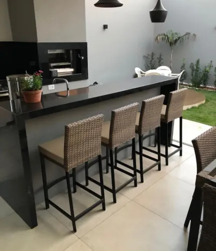 Banqueta para churrasqueira - Fibra sintética (Unidade)