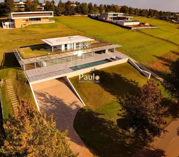 Sobrado à venda em Bragança Paulista, Quinta da Baroneza , com 6 suítes, com 1410 m²