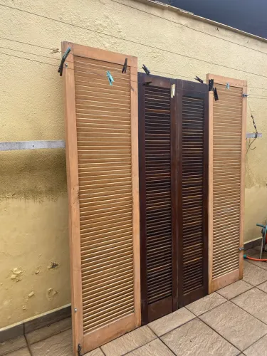Portas venezianas em madeira usadas (4)