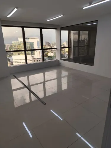 ME - Sala 45m² na ilha do leite, andar alto, Aluga por R$ 4.900,00 com taxas inclusas