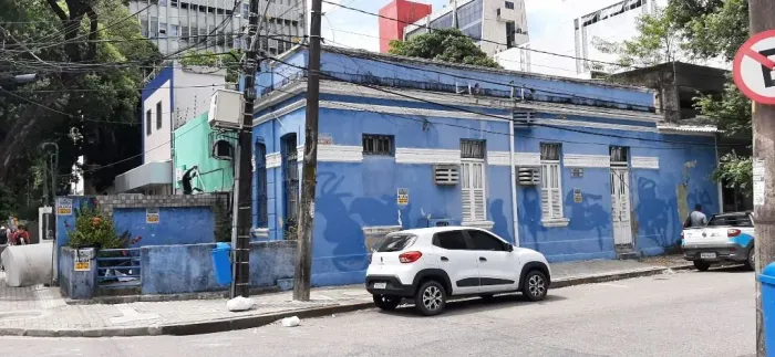 BOA VISTA - AV. VISCONDE DE SUASSUNA DE ESQUINA E GRADEADA