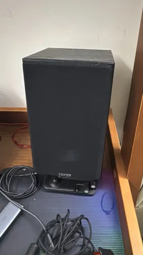 Monitor de áudio Edifier R980t