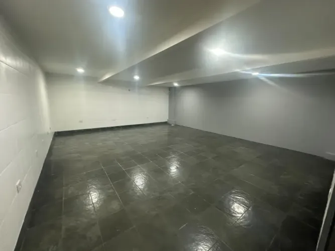 Casa Comercial com 09 salas para Locação Butantã