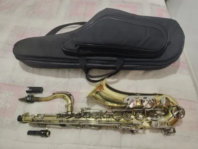 Sax Tenor SIb, Dourado Laqueado Com Estojo E Boquilha