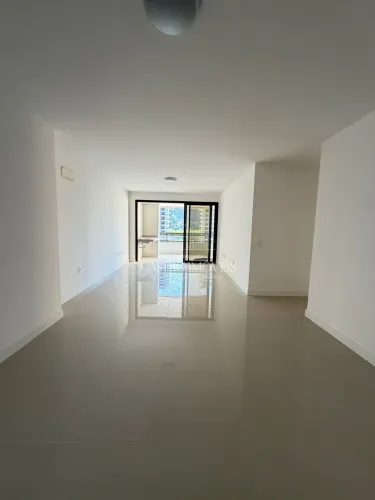 Apartamento Condomínio Elos - Ilha pura , 3 quartos sendo 2 suítes, + banheiro de serviço,