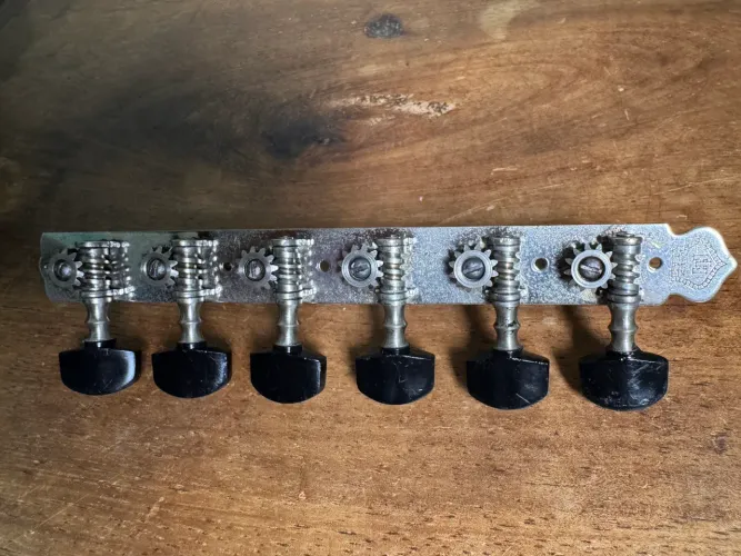 Tarraxa horvath pino fino guitarra banjo Cavaco década de 60
