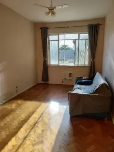 APARTAMENTO COM 2 QUARTOS E DEPENDÊNCIA COMPLETA NO MARACANÃ