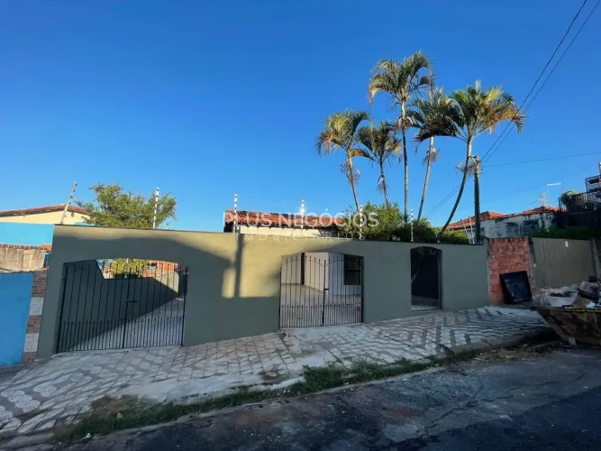Casa à Venda e Locação | 2 Dorm | 7 Vagas de Garagem | Quintal | Jd. Itanguá | 252m²