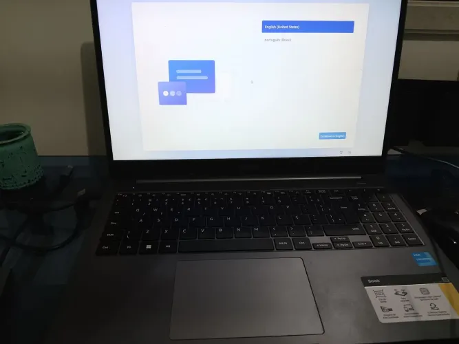 Notebook Samsung Book NP550XDA-KP3BR - Celeron 6305 - Windows 11 - Conservado