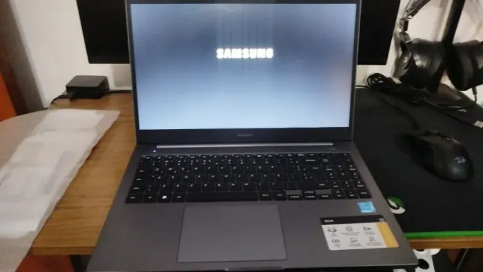 Samsung Book
